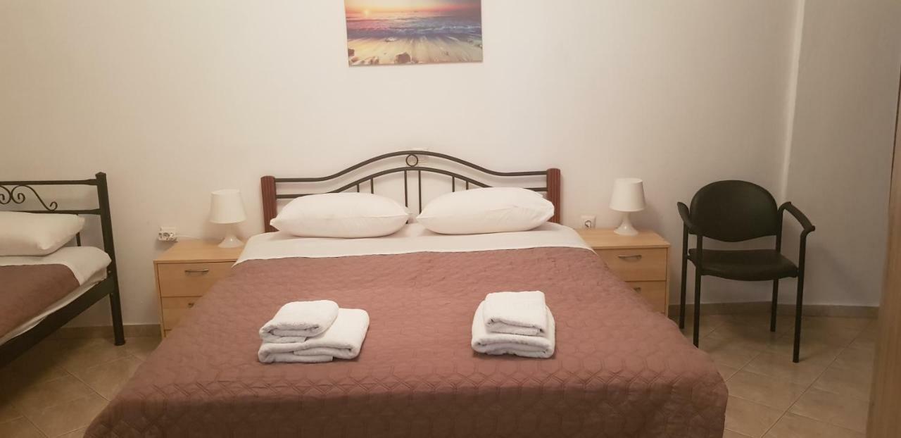 Dimitris Apartment 80M From The Beach Nea Peramos Exterior foto